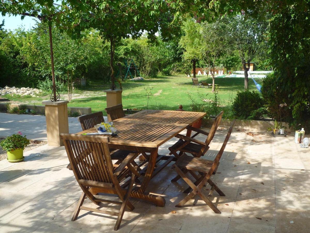 Bed and Breakfast L'Atelier Des Coudelieres Le Thor Exterior foto