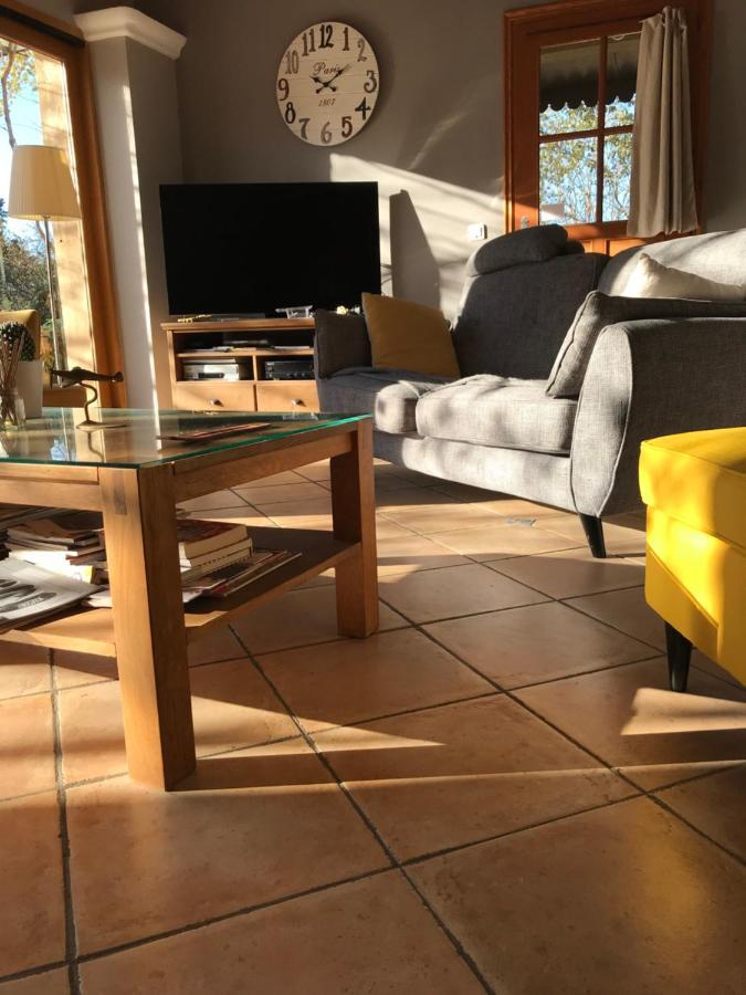 Bed and Breakfast L'Atelier Des Coudelieres Le Thor Exterior foto