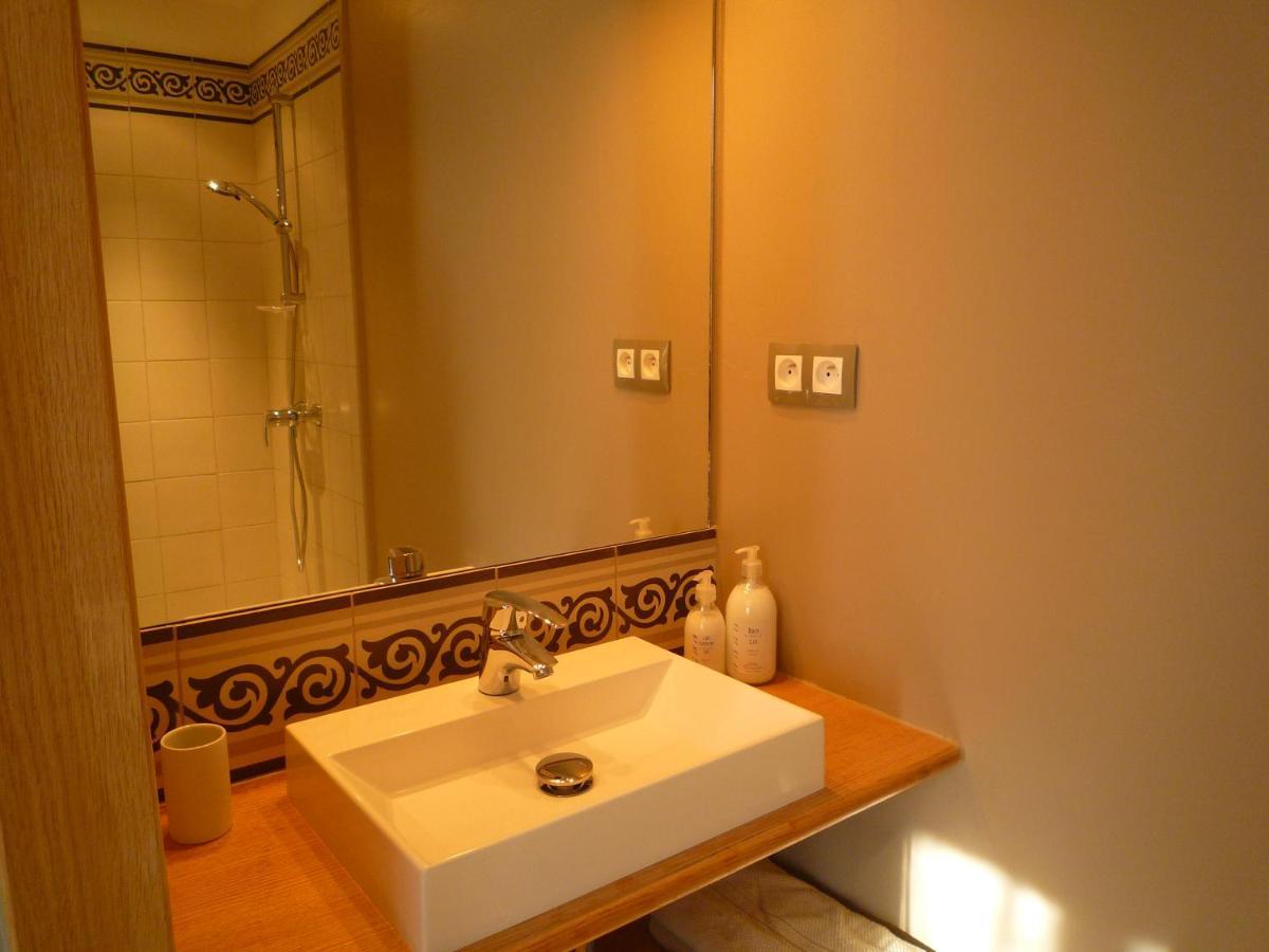 Bed and Breakfast L'Atelier Des Coudelieres Le Thor Exterior foto