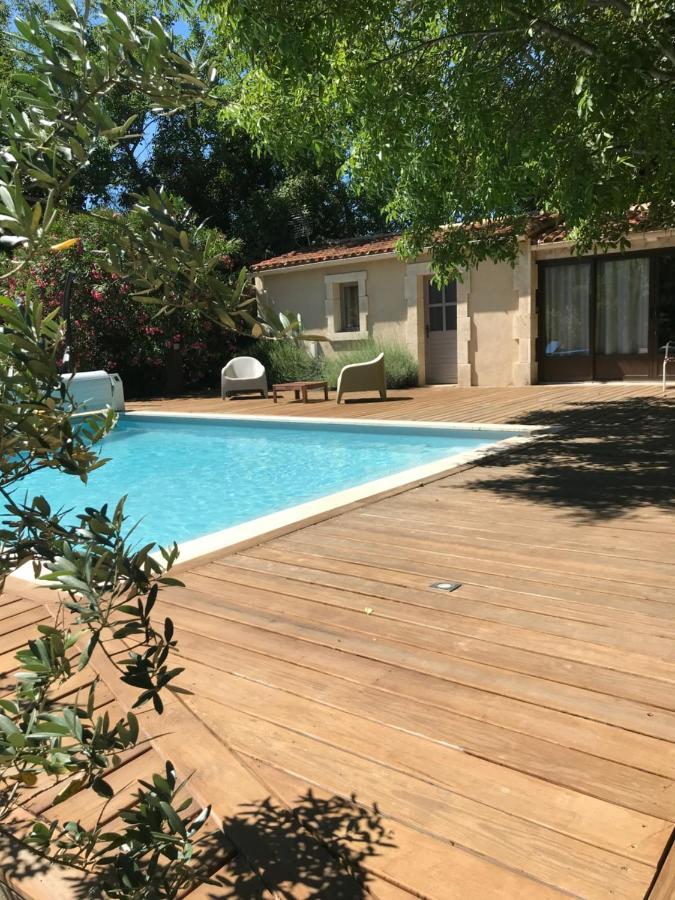 Bed and Breakfast L'Atelier Des Coudelieres Le Thor Exterior foto